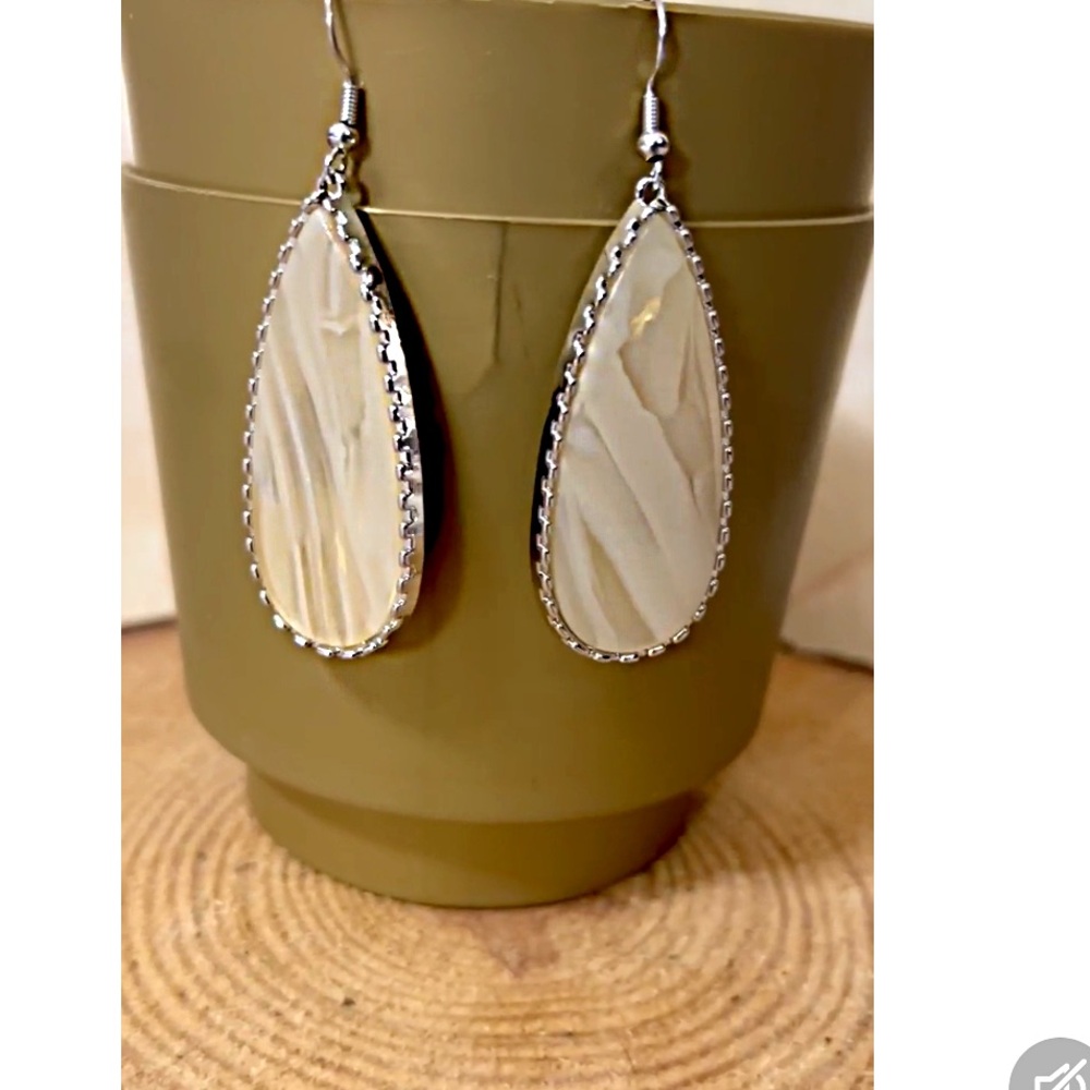 Beautiful Silver and Cream Teardrop Earrings